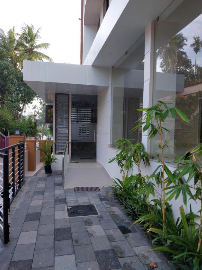 Hotel Mannat Residence Thiruvananthapuram Exterior foto